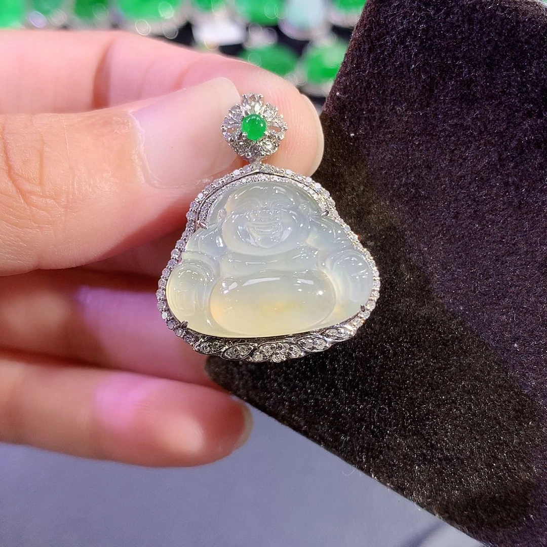 翡翠18K金镶嵌吊坠(赠链)