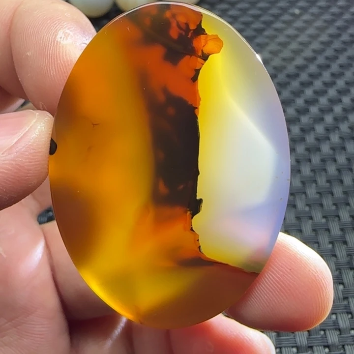 用***3玛瑙/玉髓未镶嵌颈饰