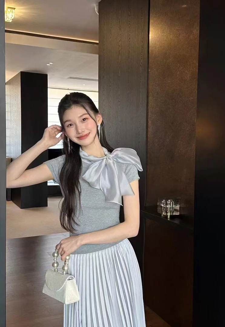 INS风时尚蝴蝶结飘带小衫