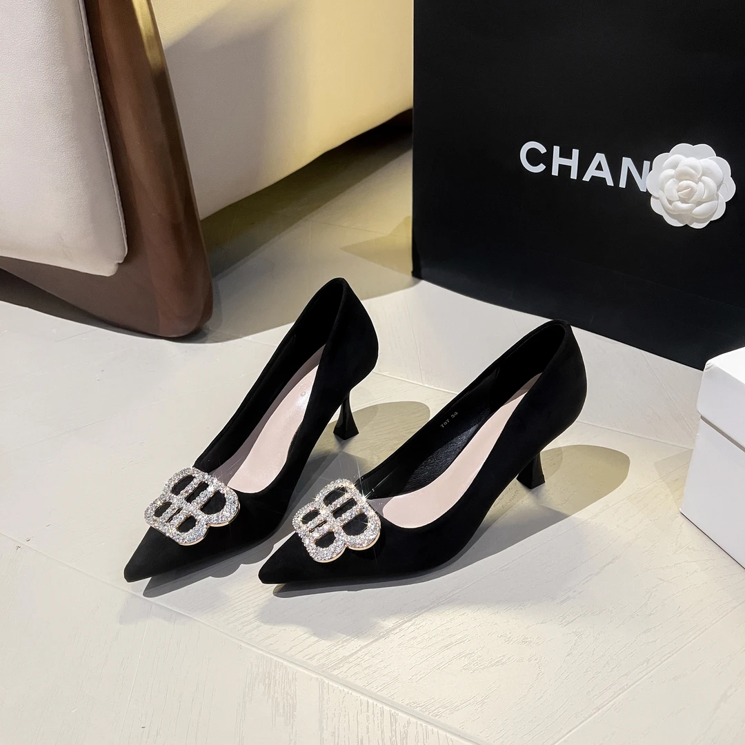 2025春秋新款职业高跟鞋黑色细跟尖头性感时尚气质高端百搭款