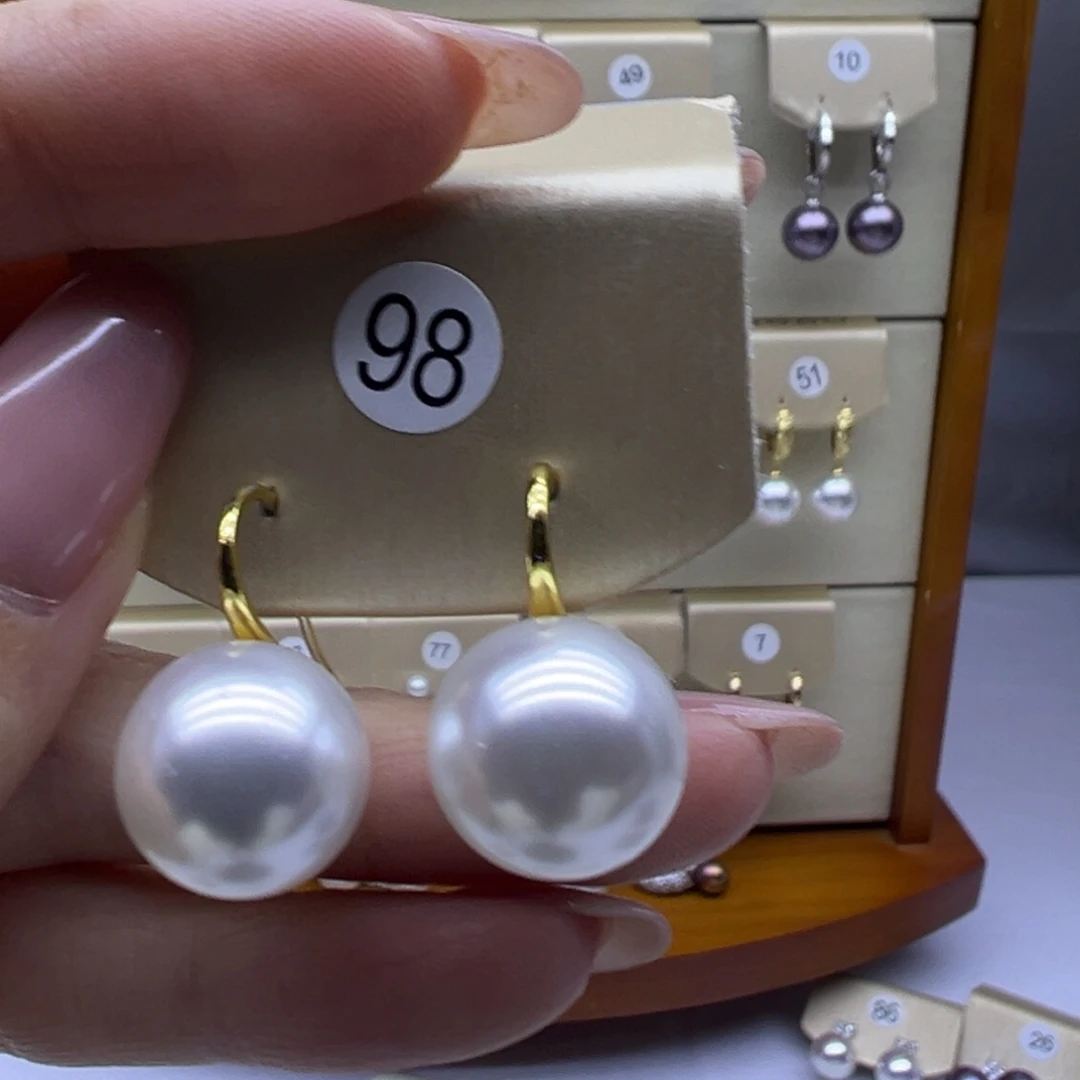 耳饰未镶嵌淡水珍珠