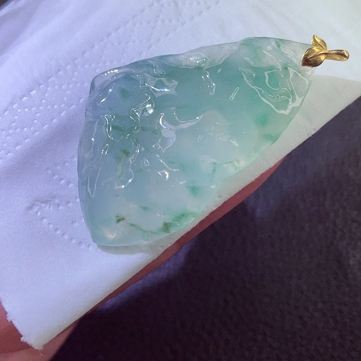 翡翠18K金镶嵌颈饰翡翠