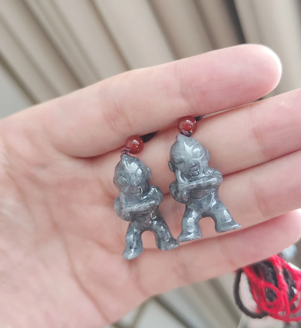 一只小强/翡翠挂件/1010YZC01/多样性发1