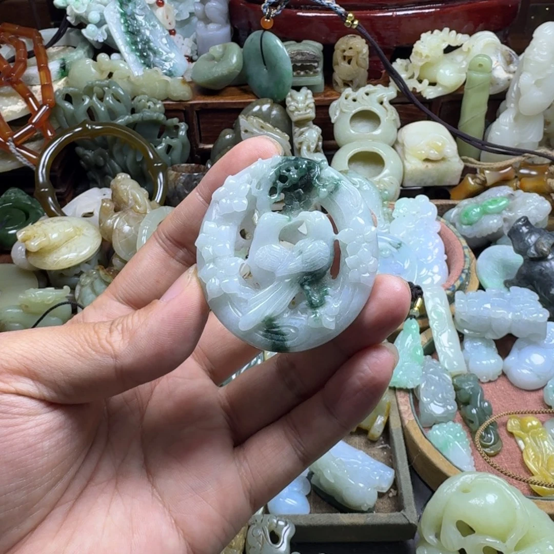 翡翠挂件未镶嵌四**开9999999999