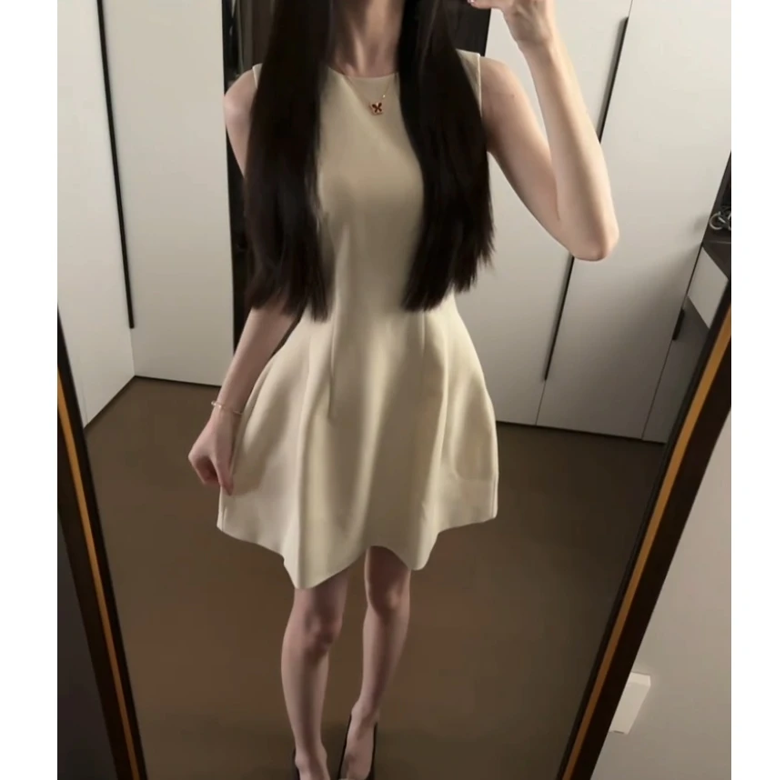 2025夏季新款时尚连衣裙气质显瘦圆领套头气质显瘦洋气休闲百搭女