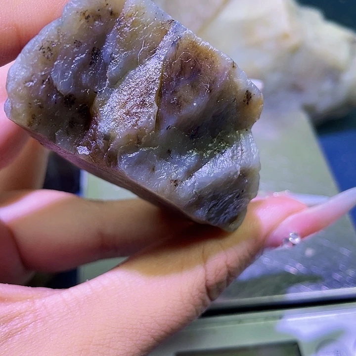 未镶嵌和田玉（糖玉）珠宝半成品