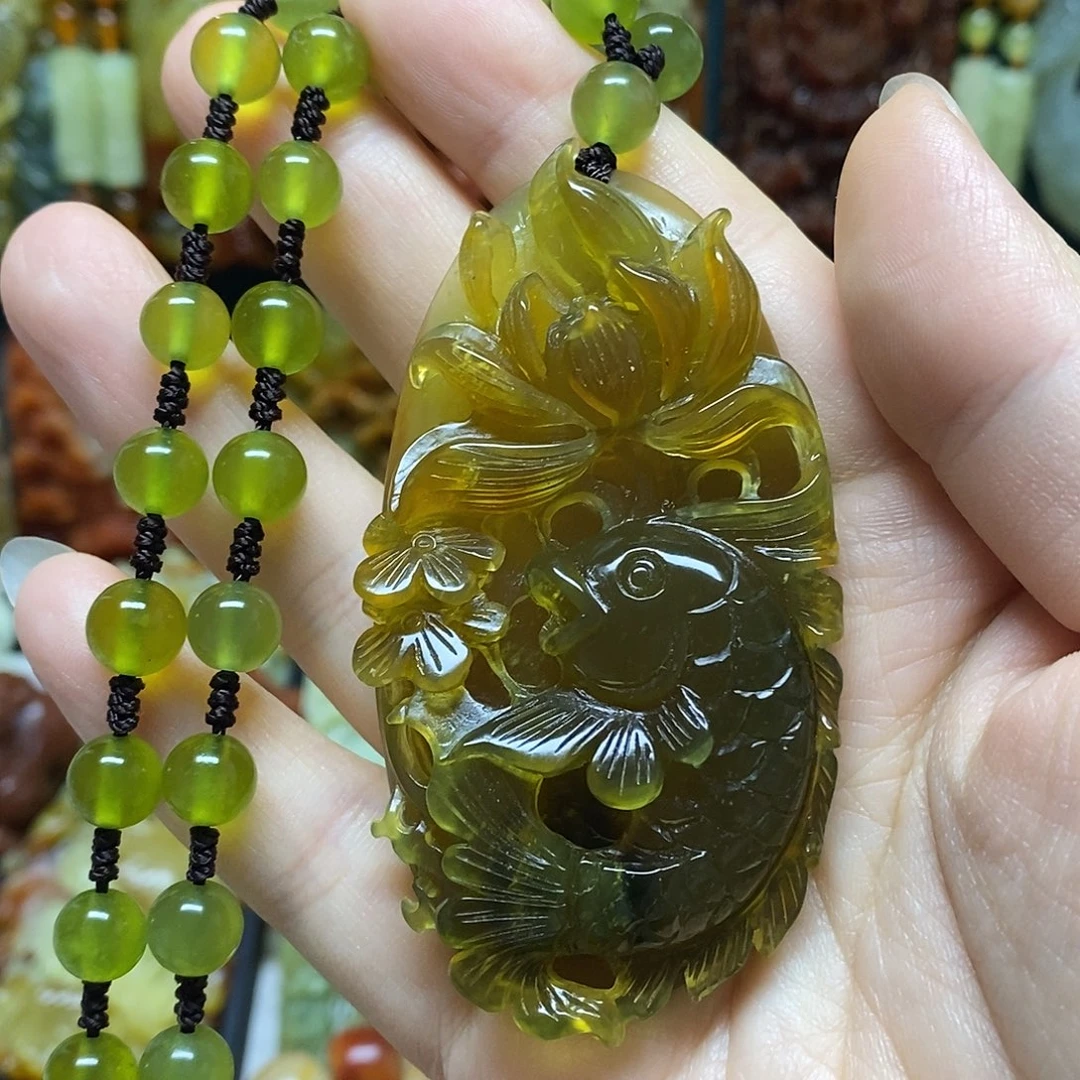 岫玉未镶嵌吊坠(赠链)