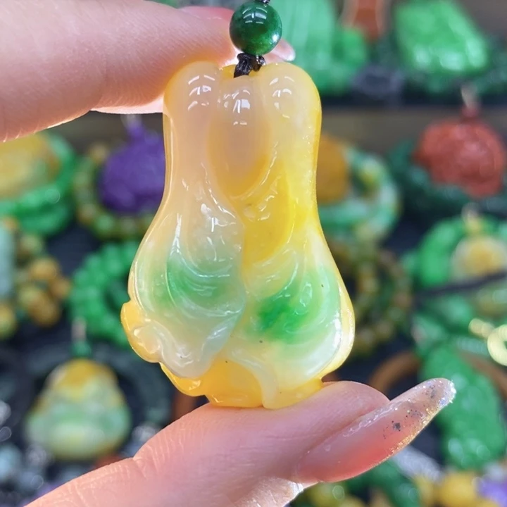 翡翠未镶嵌颈饰项链9