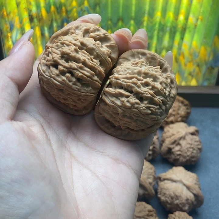 吊坠文玩核桃49白狮子