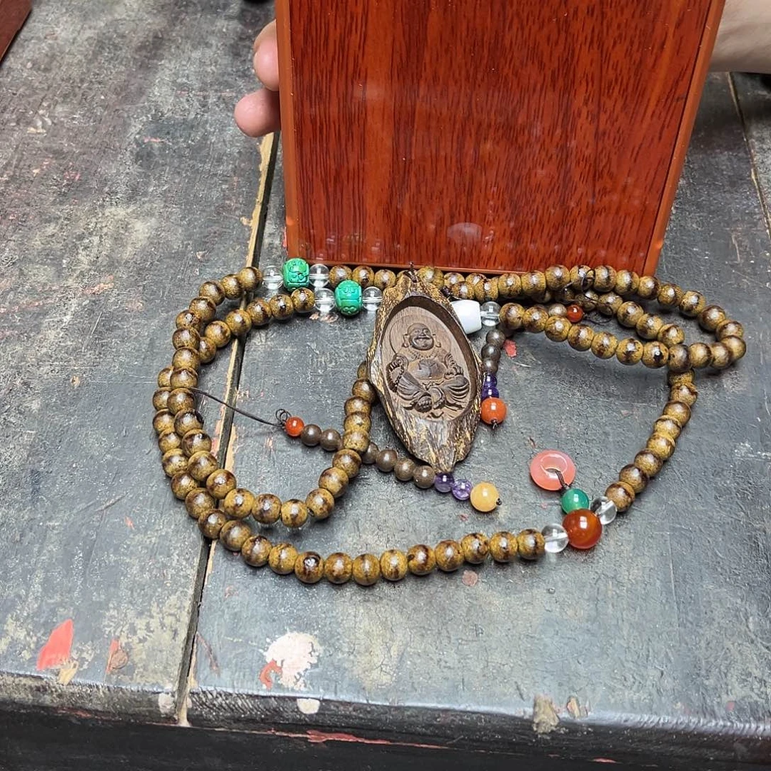 大叶紫檀（黑酸枝木类）