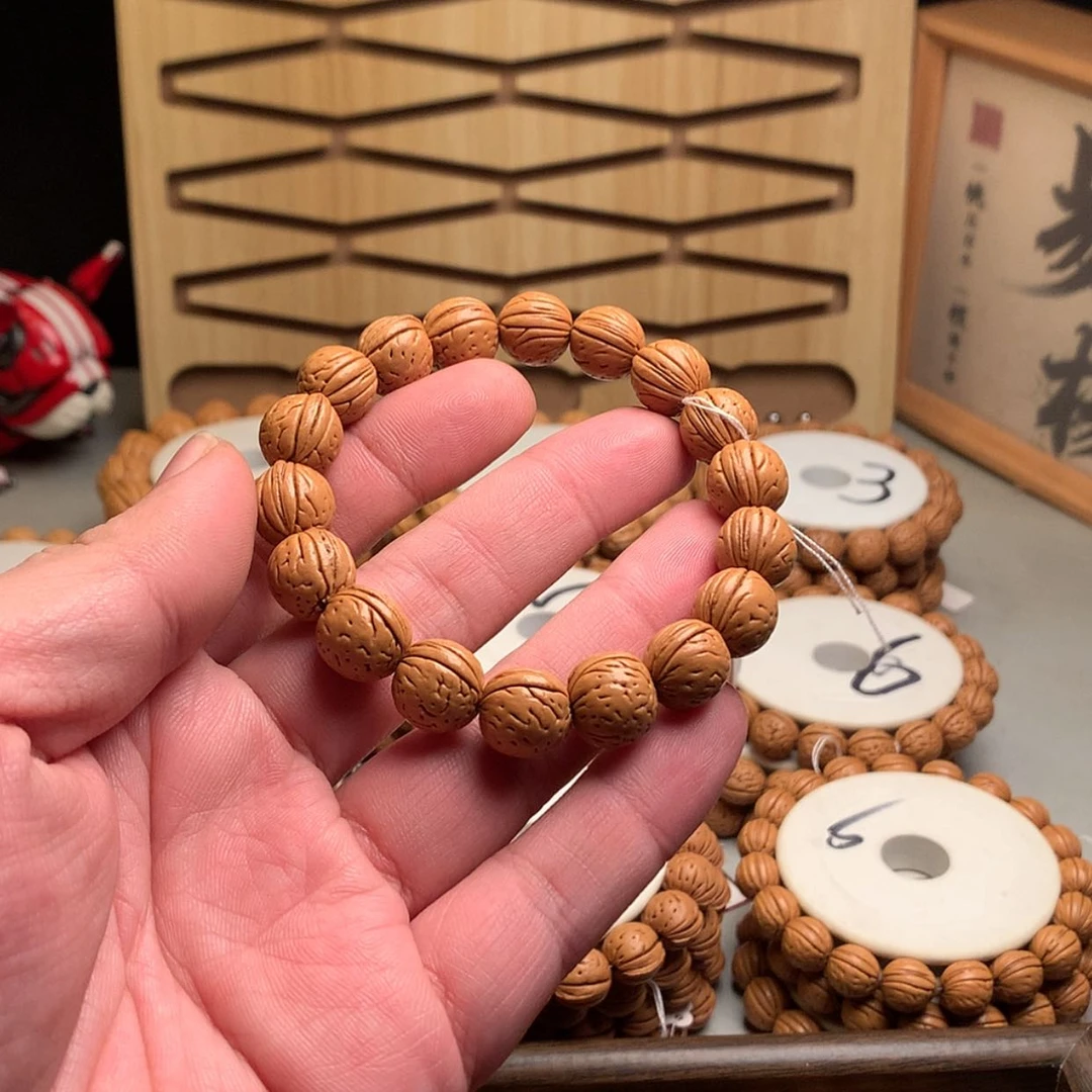 【闪购商品】桃核手串h****e1.3金蝉子桃核手串