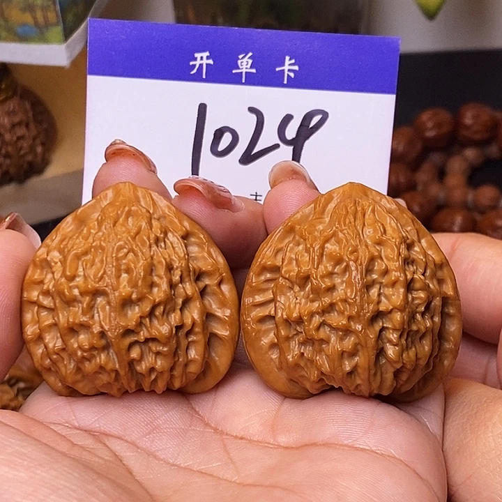 桃核吊坠金牛42无刀痕s