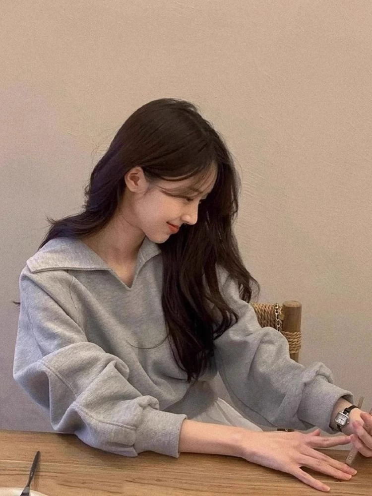 2025春秋季新款长袖上衣女时尚高级感休闲宽松显瘦百搭翻领卫衣女