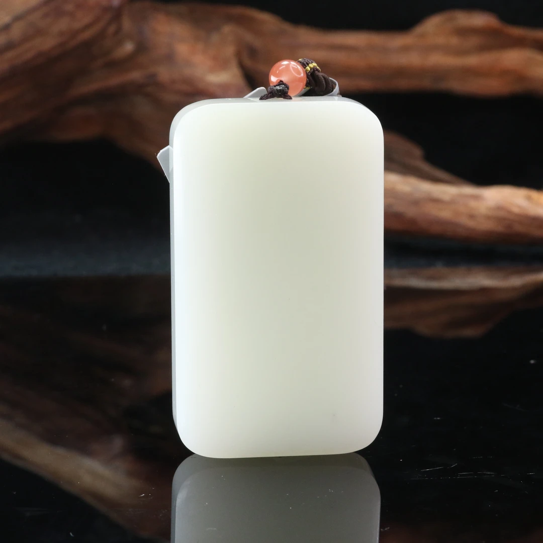 38和田玉羊脂白无事牌/400098北京中保拍卖