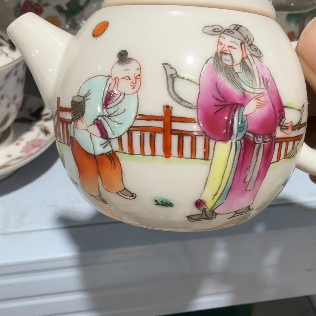 瓷片摆件等方式在不同行业