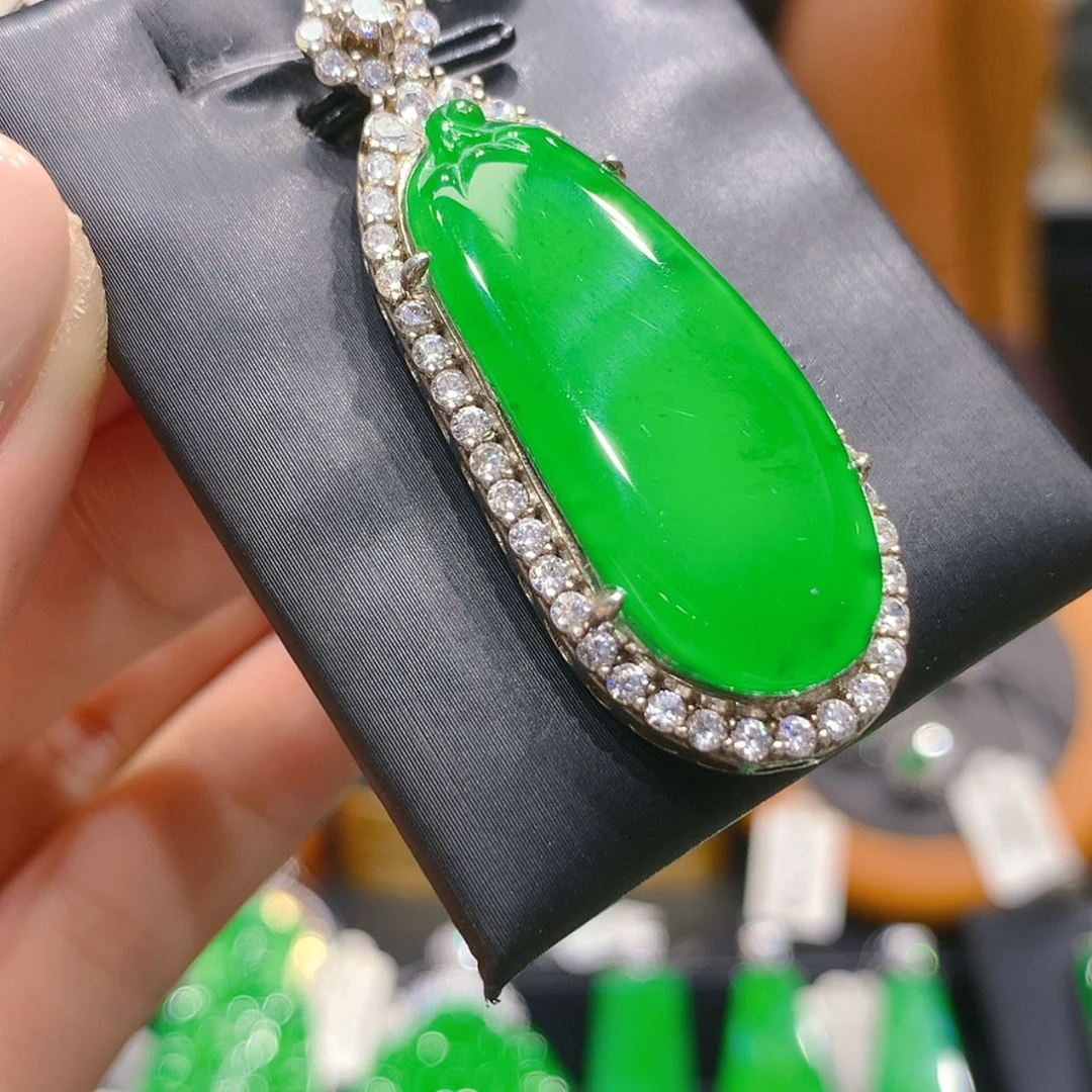 【闪购商品】颈饰银S925镶嵌翡翠4柒姐