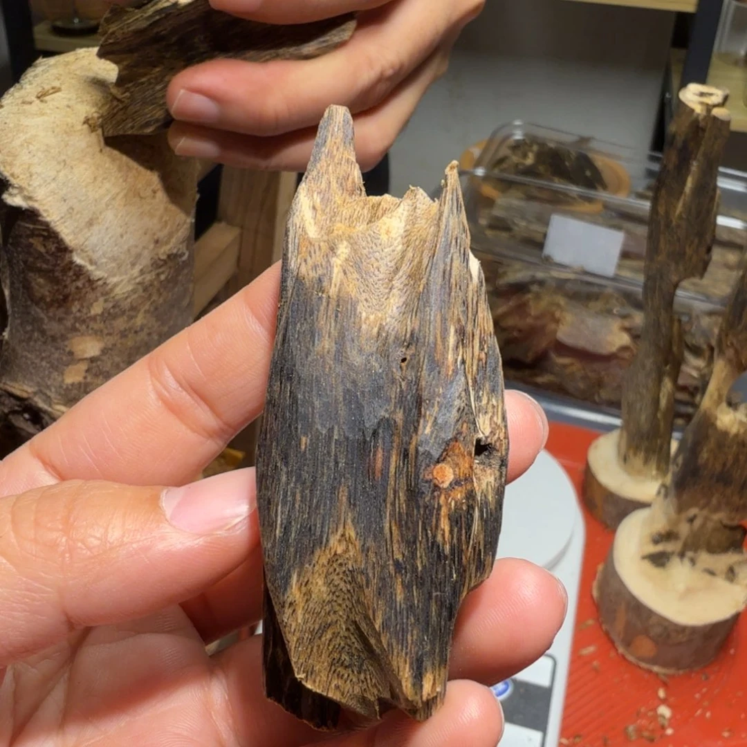 白奇沉香块料沉香