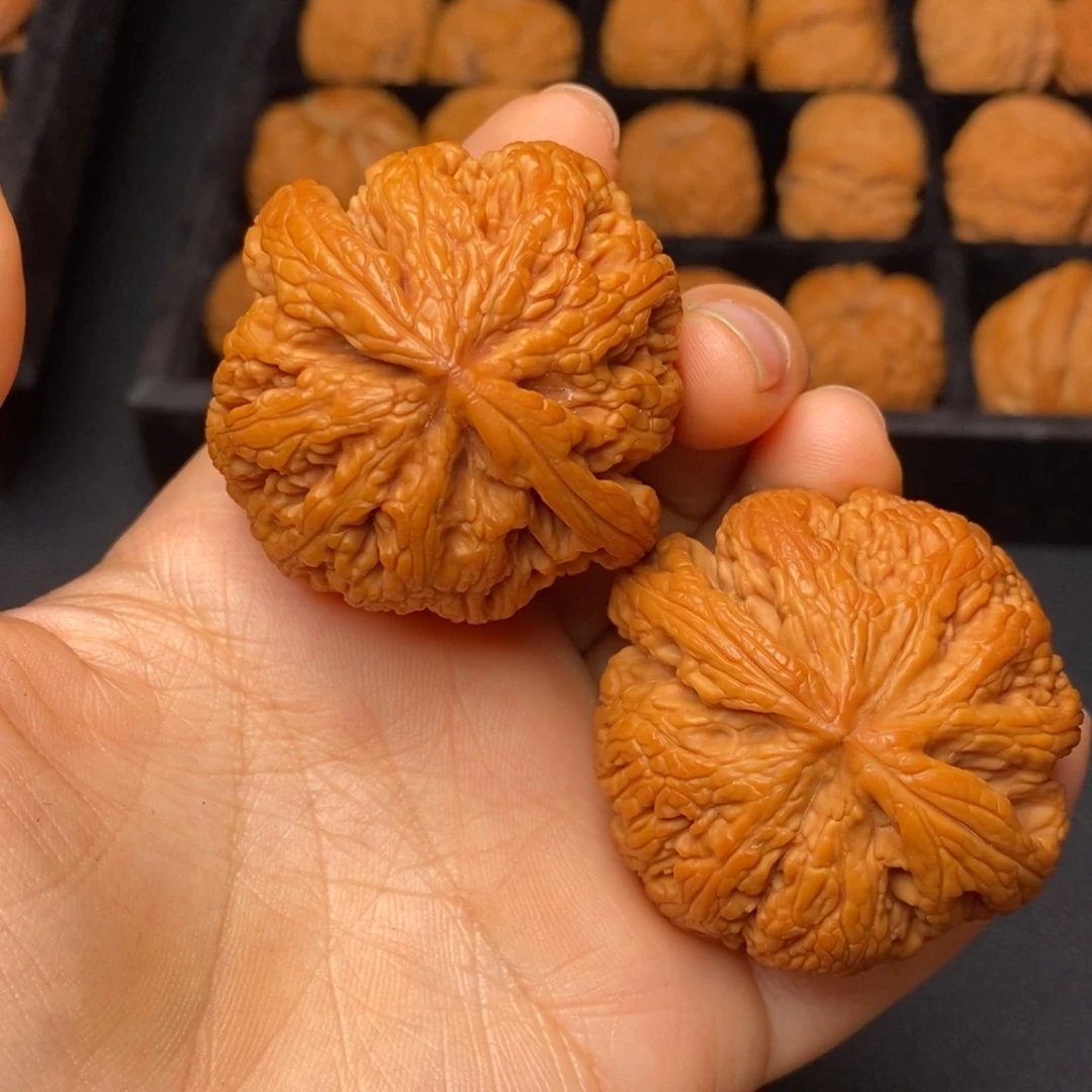 文玩核桃吊坠秦岭野生核桃