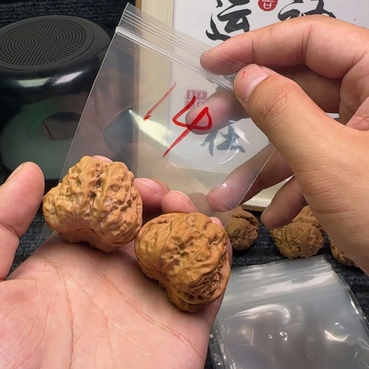 核桃把件111111141111188