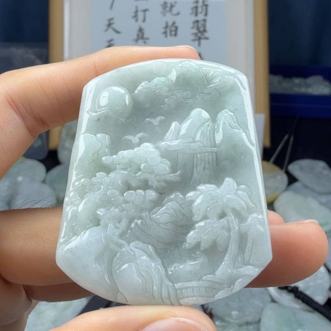 翡翠未镶嵌颈饰翡翠