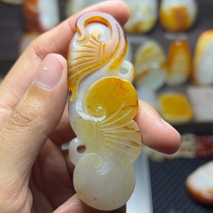 和田玉未镶嵌颈饰