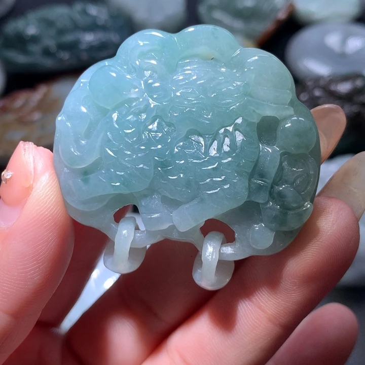 翡翠未镶嵌颈饰保真天然A货翡翠