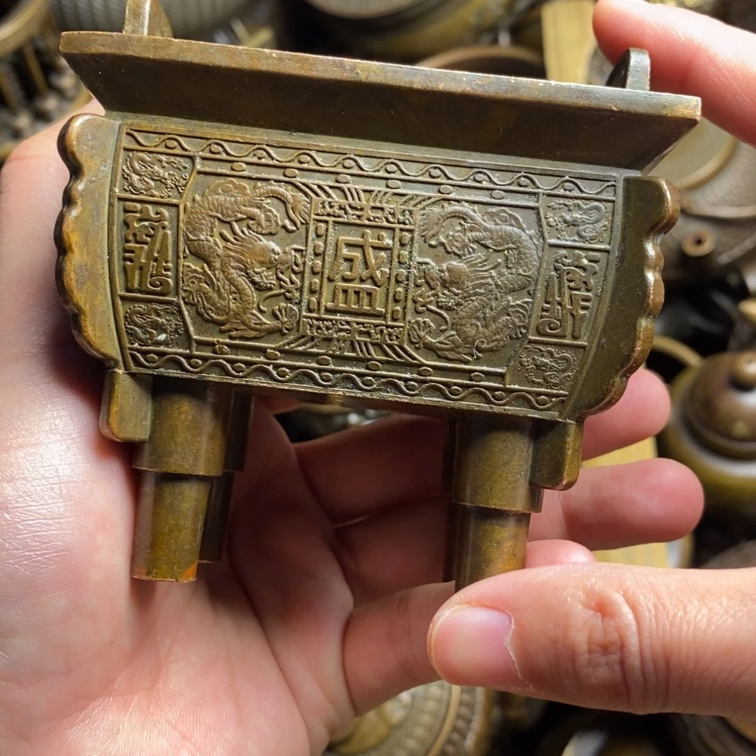 精美铜器做工精良