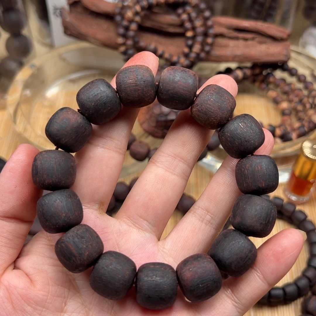 浅***初降真香手串/手链15桶黄绿油