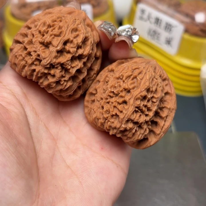 文玩核桃吊坠43-33658-02