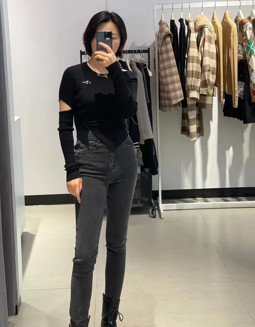 酷美镂空套头衫（不含配饰）-0295