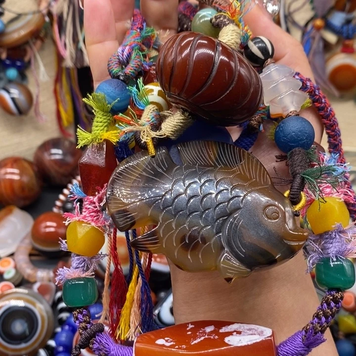 玛瑙/玉髓颈饰未镶嵌啊*