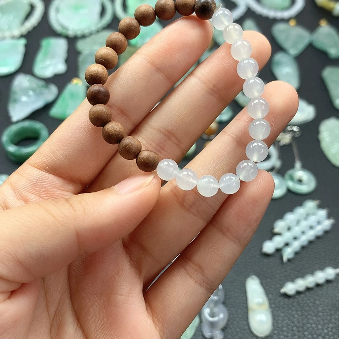 翡翠未镶嵌颈饰手串