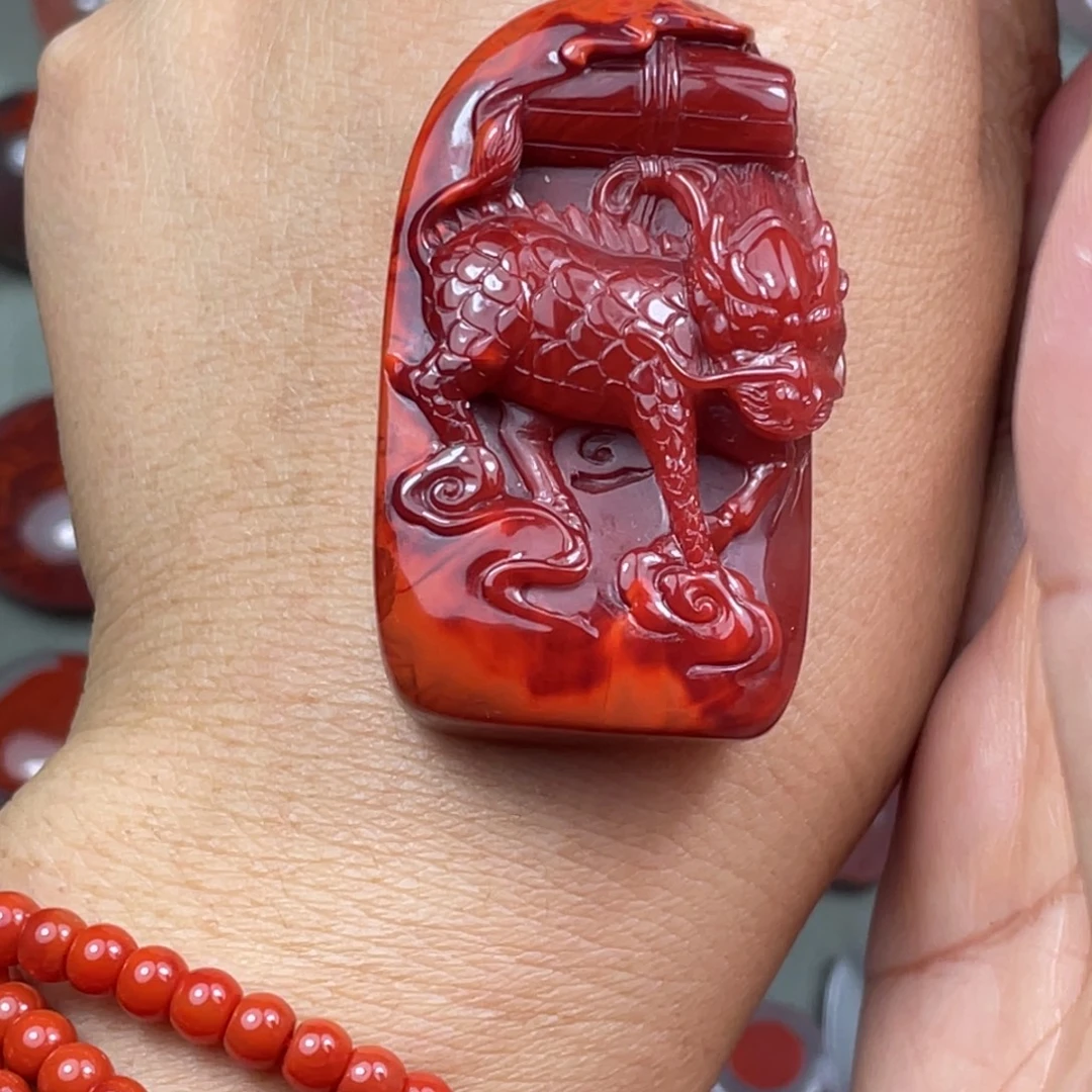 南红玛瑙未镶嵌颈饰