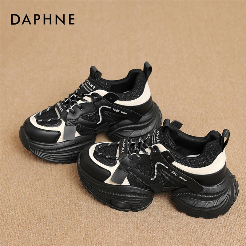 达芙妮2025年春季新款时尚百搭女士情侣透气复ins古厚底老爹鞋