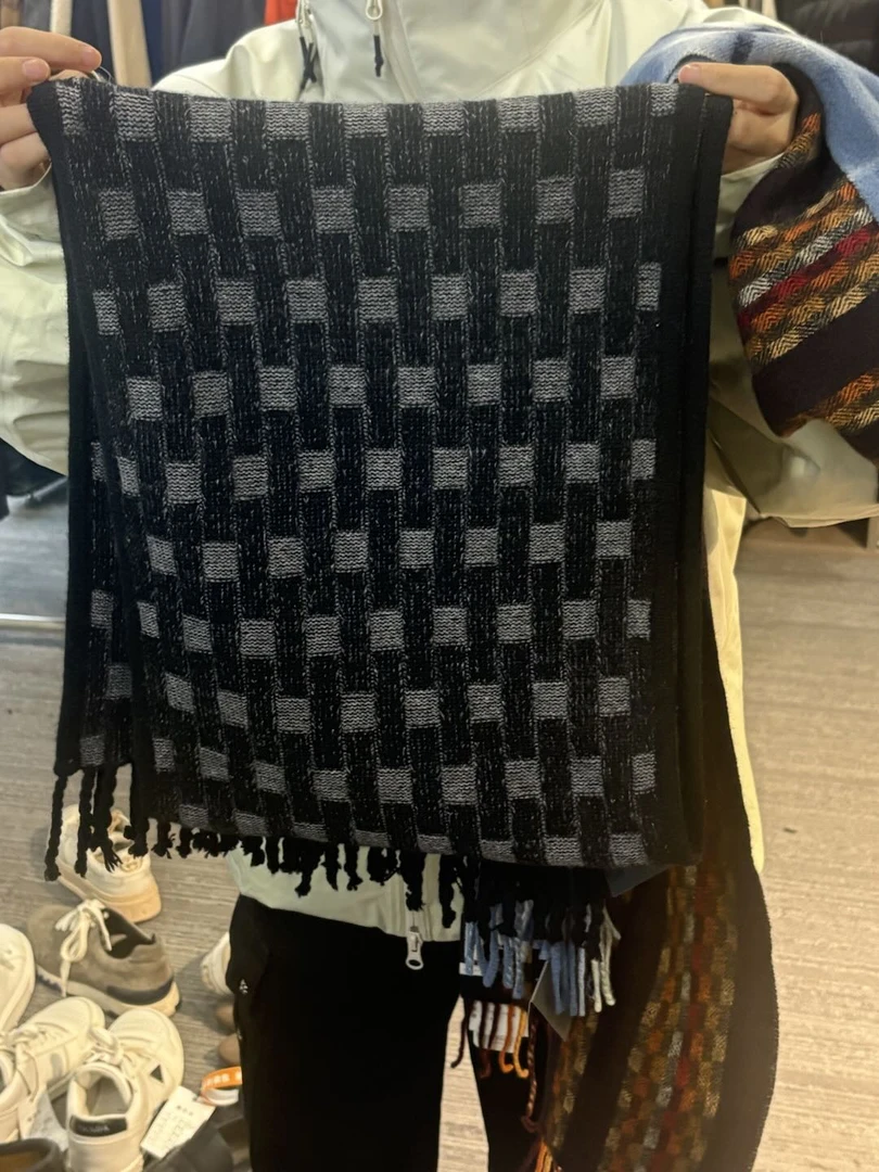 未使用 Marc Jacobs/莫杰 围巾黑