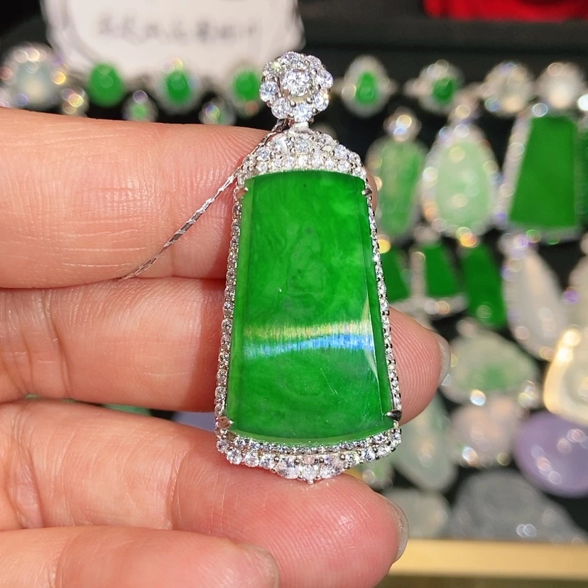 【闪购商品】颈饰未镶嵌翡翠天然翡翠