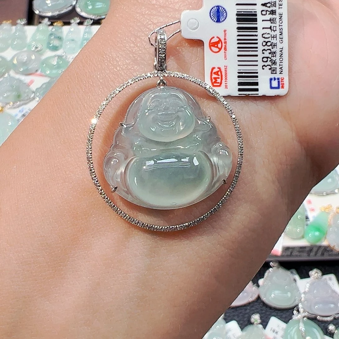 翡翠18K金镶嵌颈饰佛公