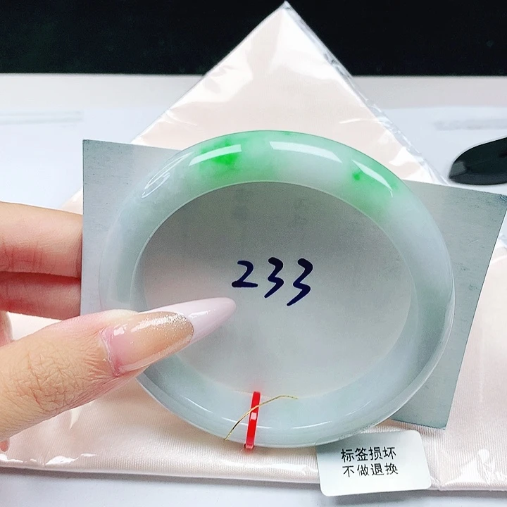 翡翠手镯未镶嵌59.6圈