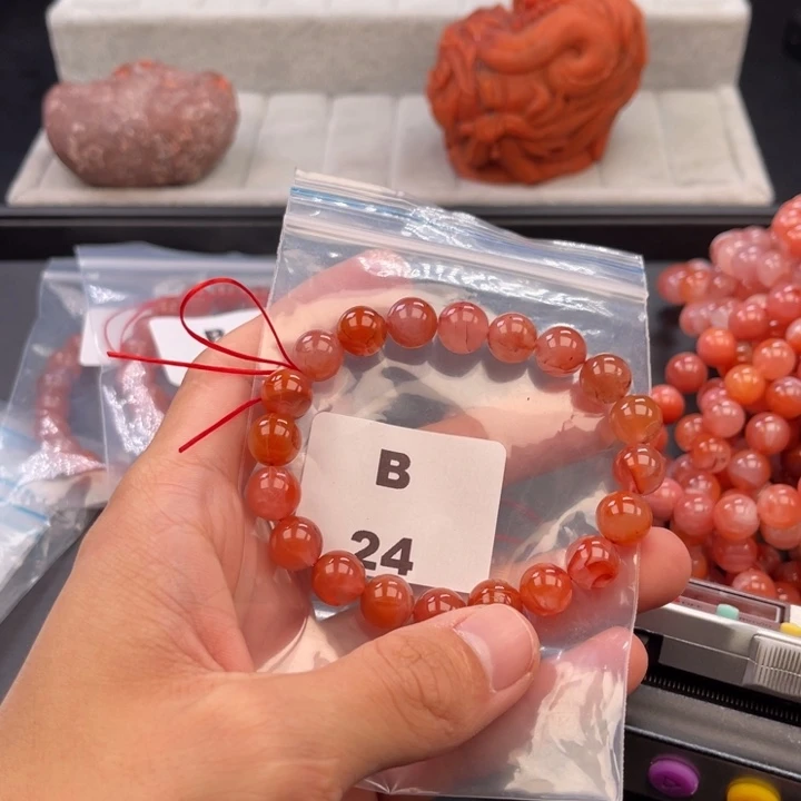 南红玛瑙未镶嵌多样性发货默认微瑕称重10mm