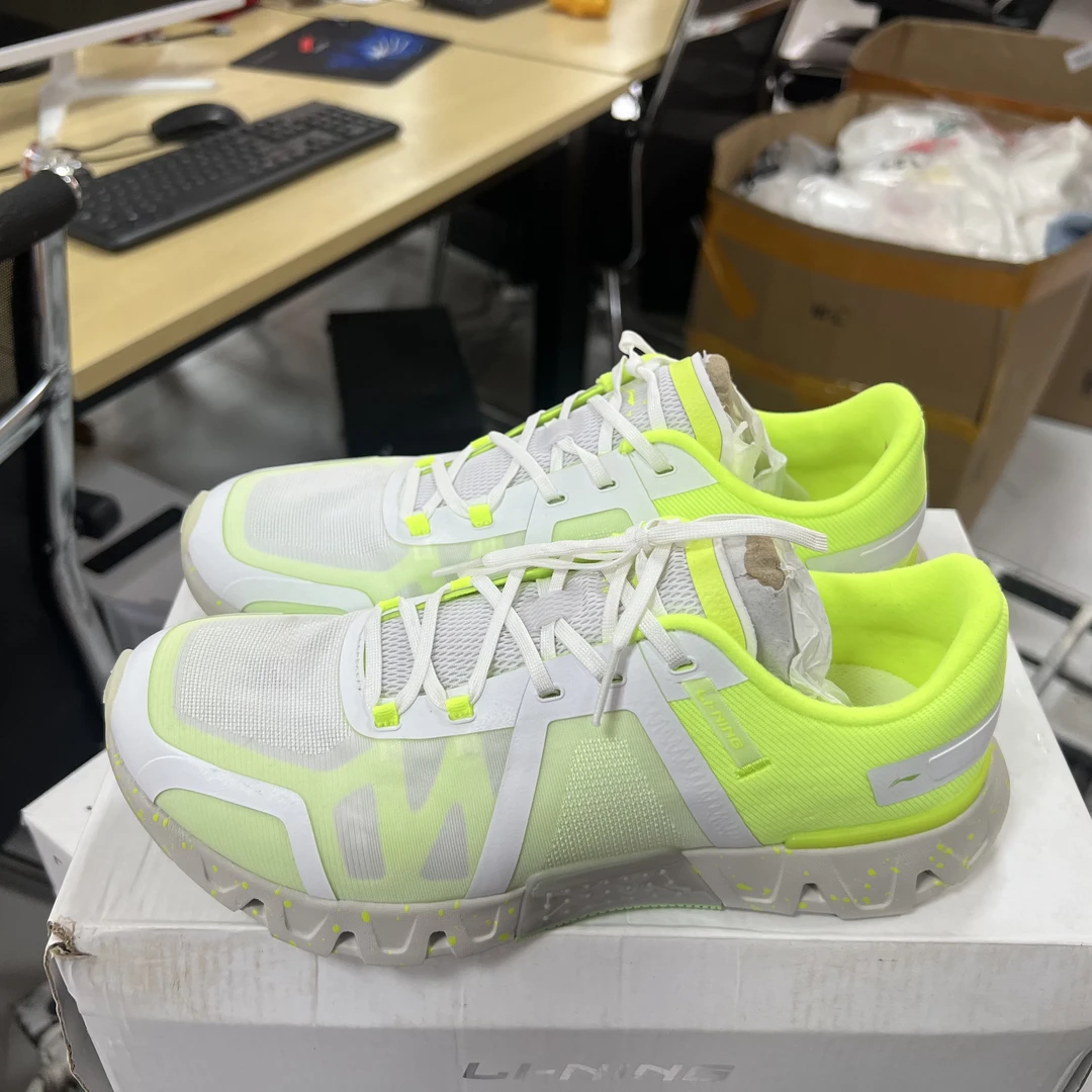 《B品以直播展示为准》发黄（X1105）李宁女子休闲运动鞋AFVT004-14