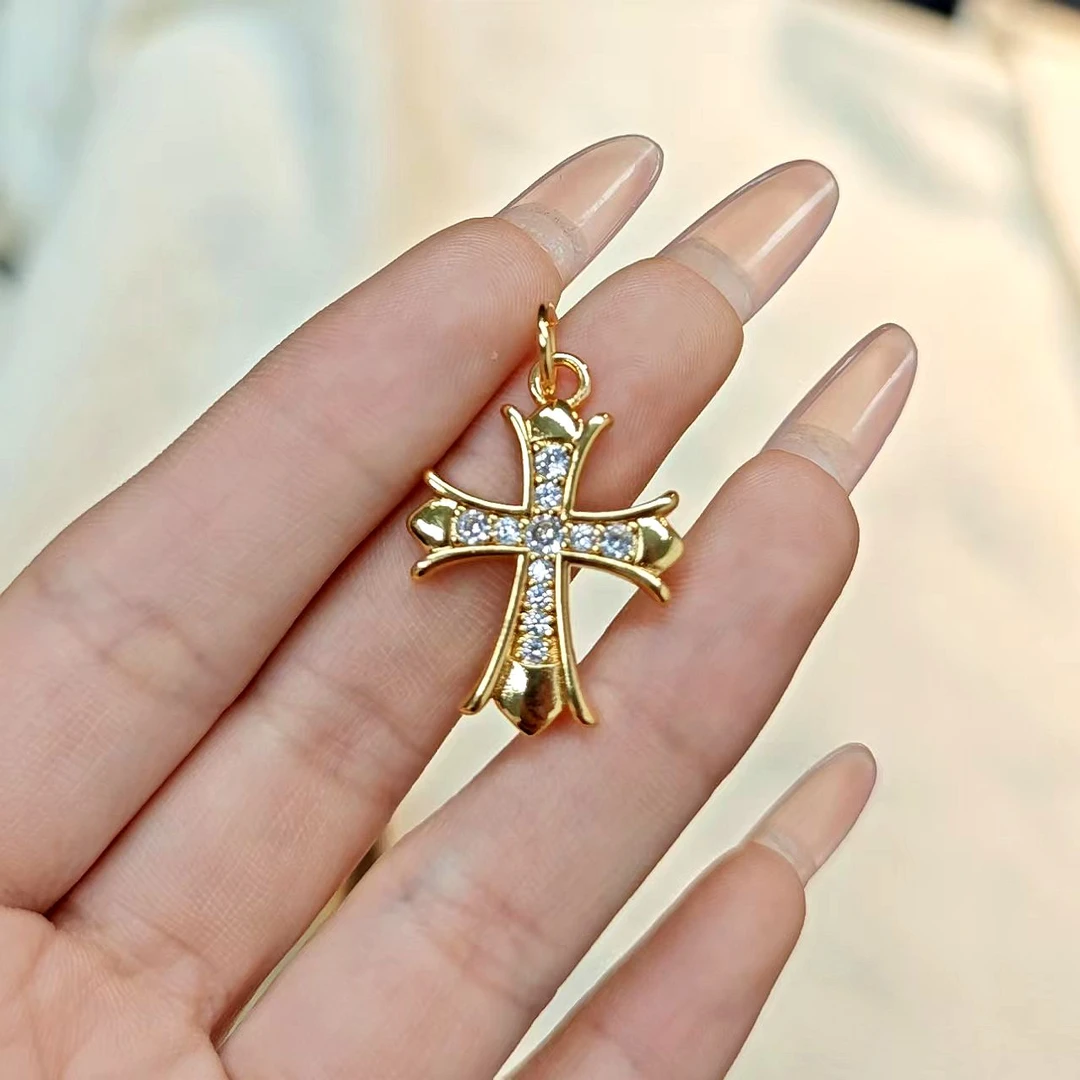 《苏灵推荐》时尚精品女士钻钻 十字项链2133