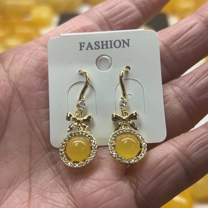 琥珀（矿物珀）未镶嵌裸石