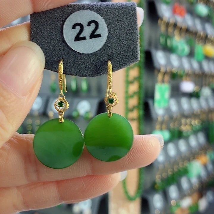 和田玉18K金镶嵌耳饰