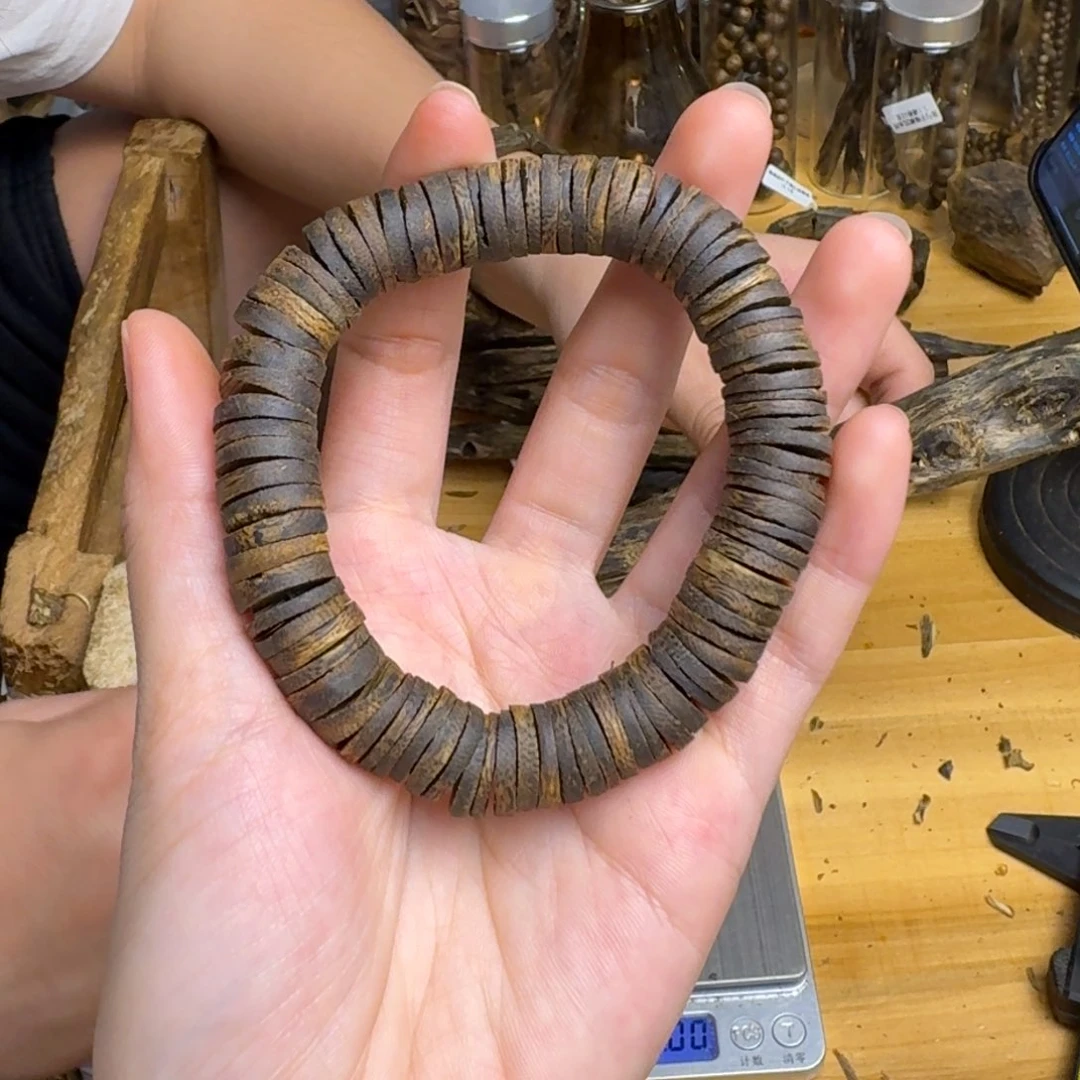 沉香手串张勺子药片珠20克