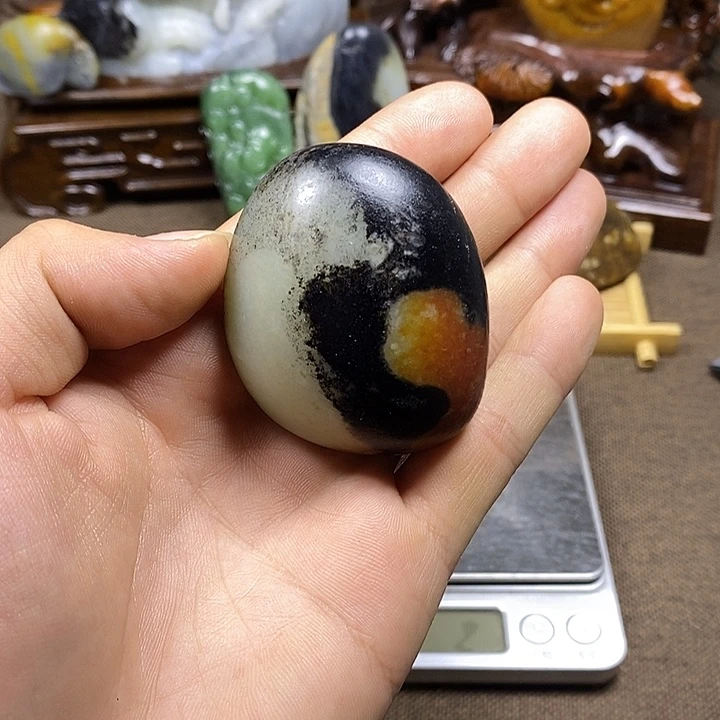 旺***和田玉未镶嵌把件