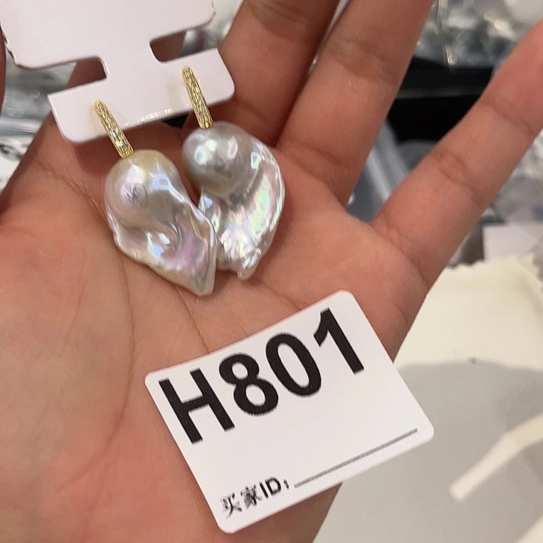 淡水珍珠合金耳饰