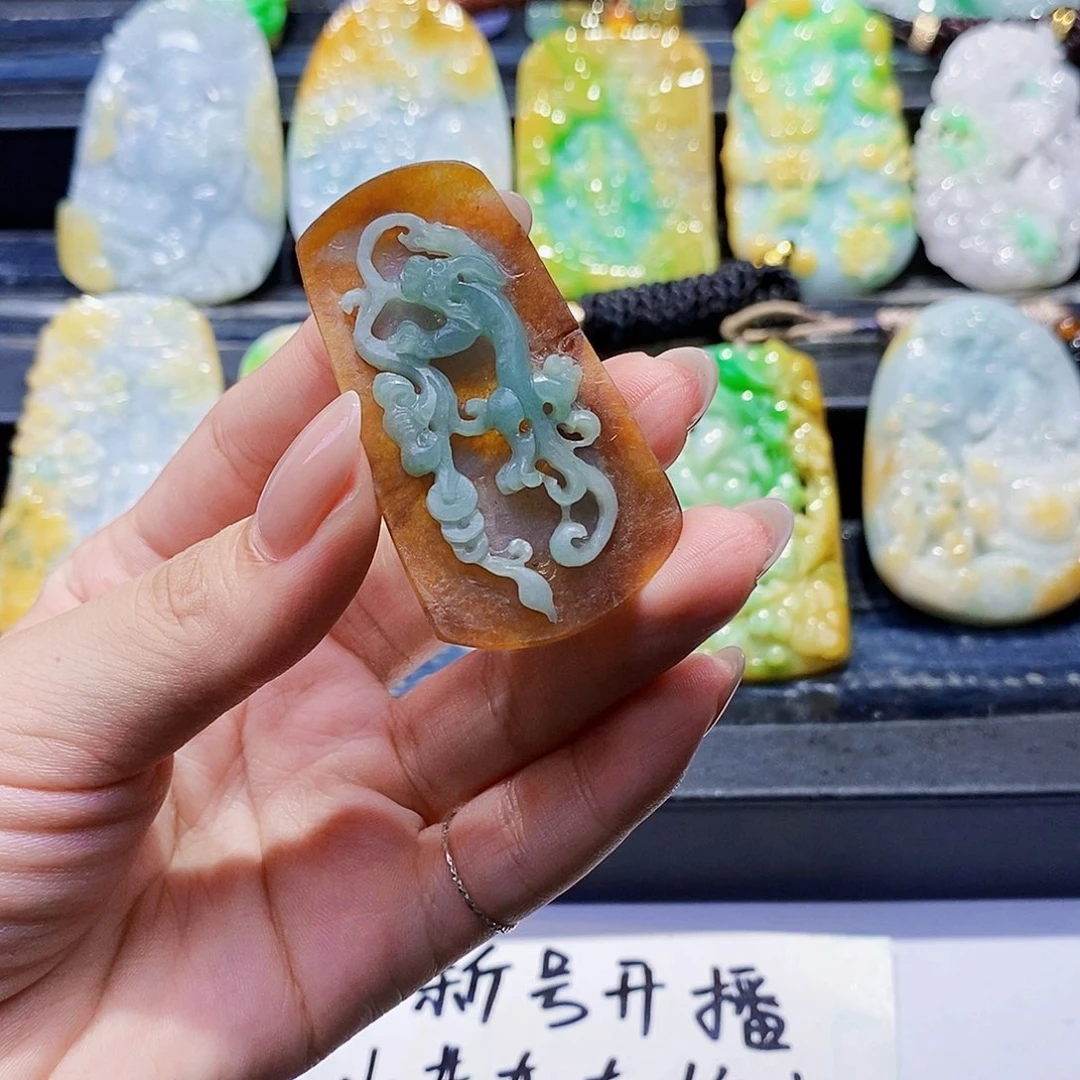 定制翡翠未镶嵌翡翠