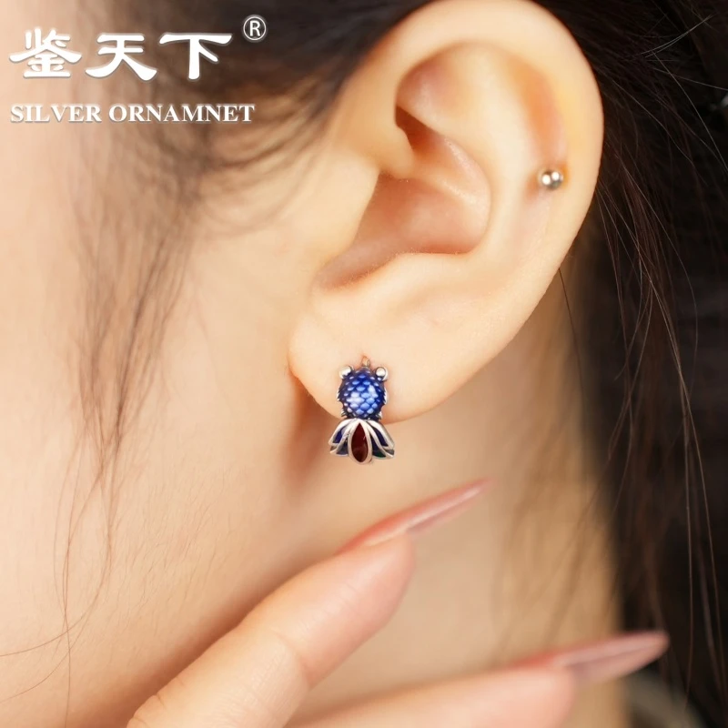 925银珐琅耳饰 925纯银珐琅蓝色锦鲤耳圈耳环精致小巧07110004