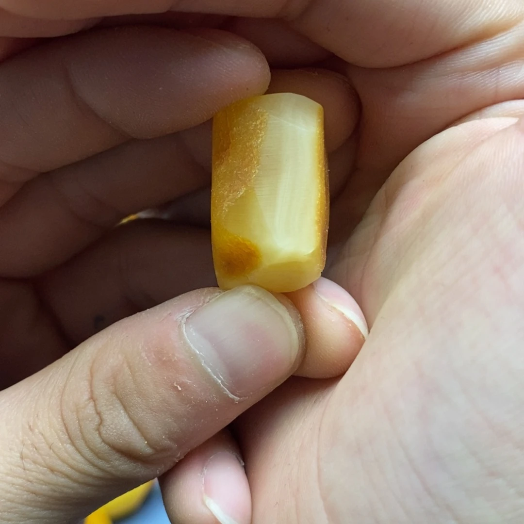 定制琥珀定制蜜蜡未镶嵌传世琥珀蜜蜡定制