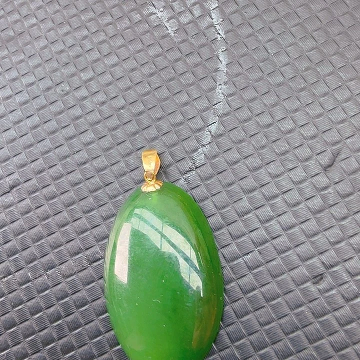 和田玉（碧玉）颈饰18K金镶嵌